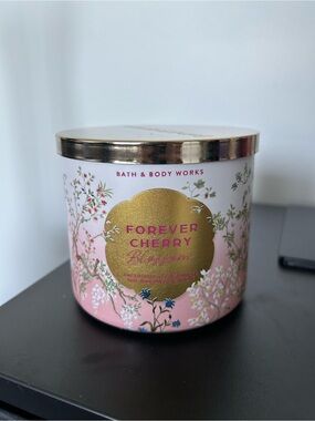 Bath & Body Works Forever Cherry Blossom 3-Wick Candle